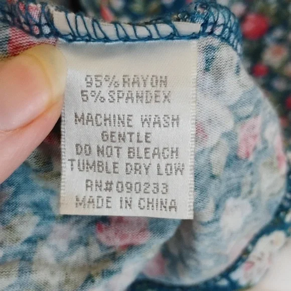 sound & matter | Vintage-inspired Floral short sleeve skater dress | Juniors S - Picture 6 of 6